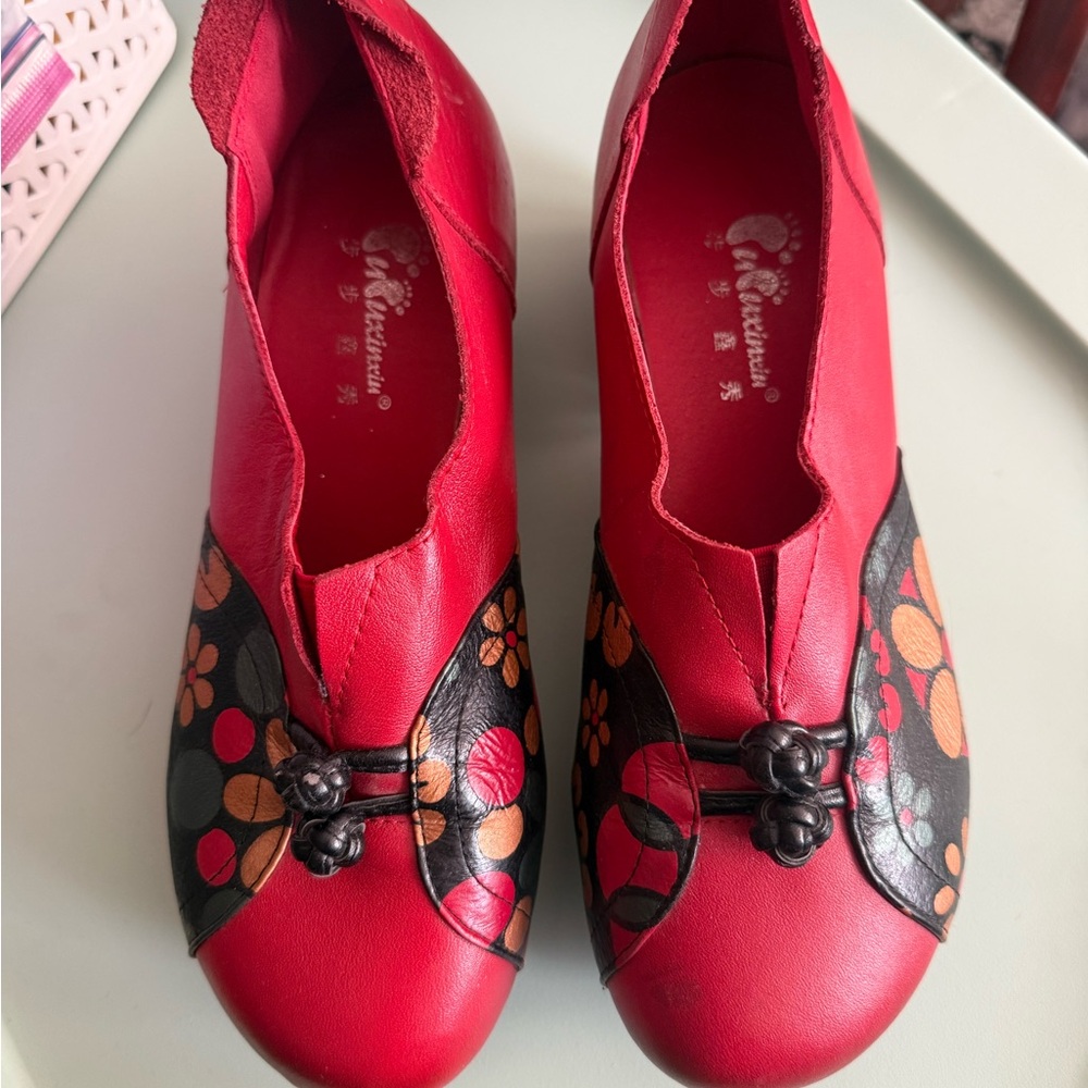 Vintage Red Floral Leather Shoes